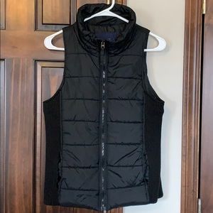 American Eagle Puffer Vest